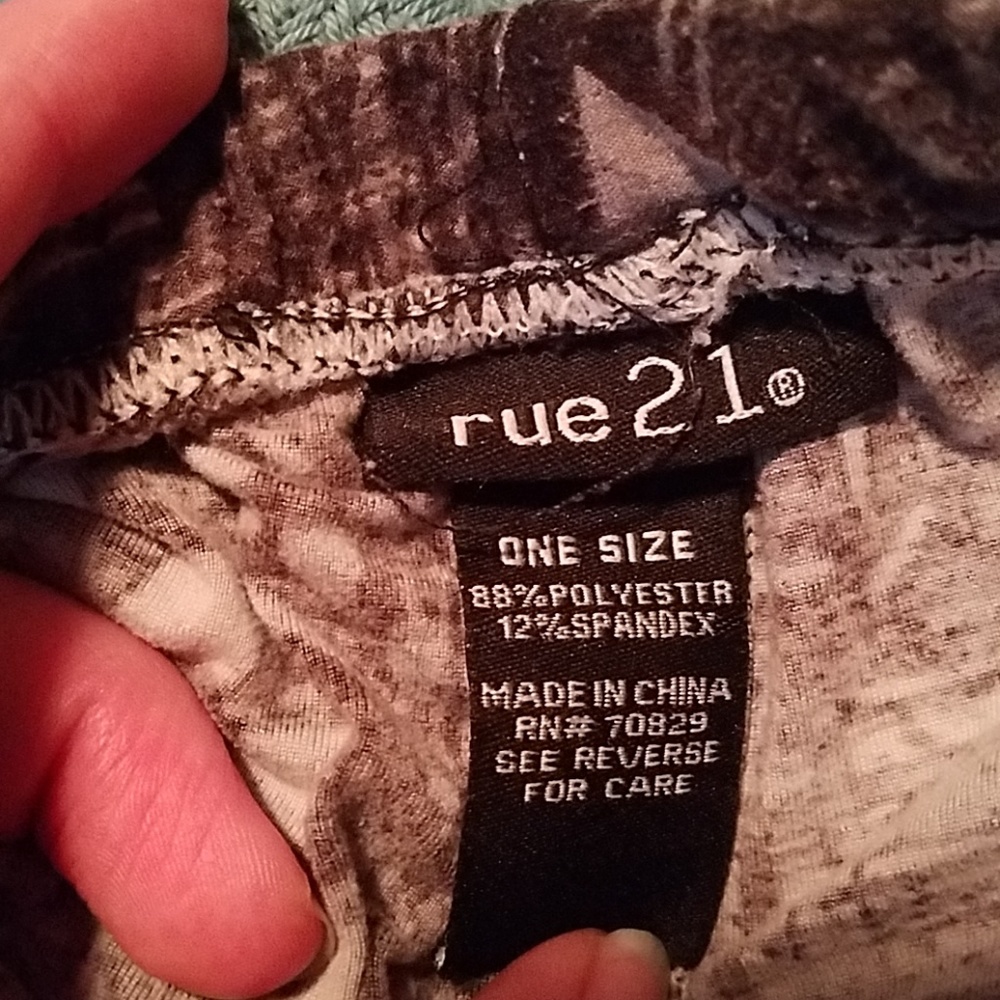 Patterned Leggings - Picture 2 of 2